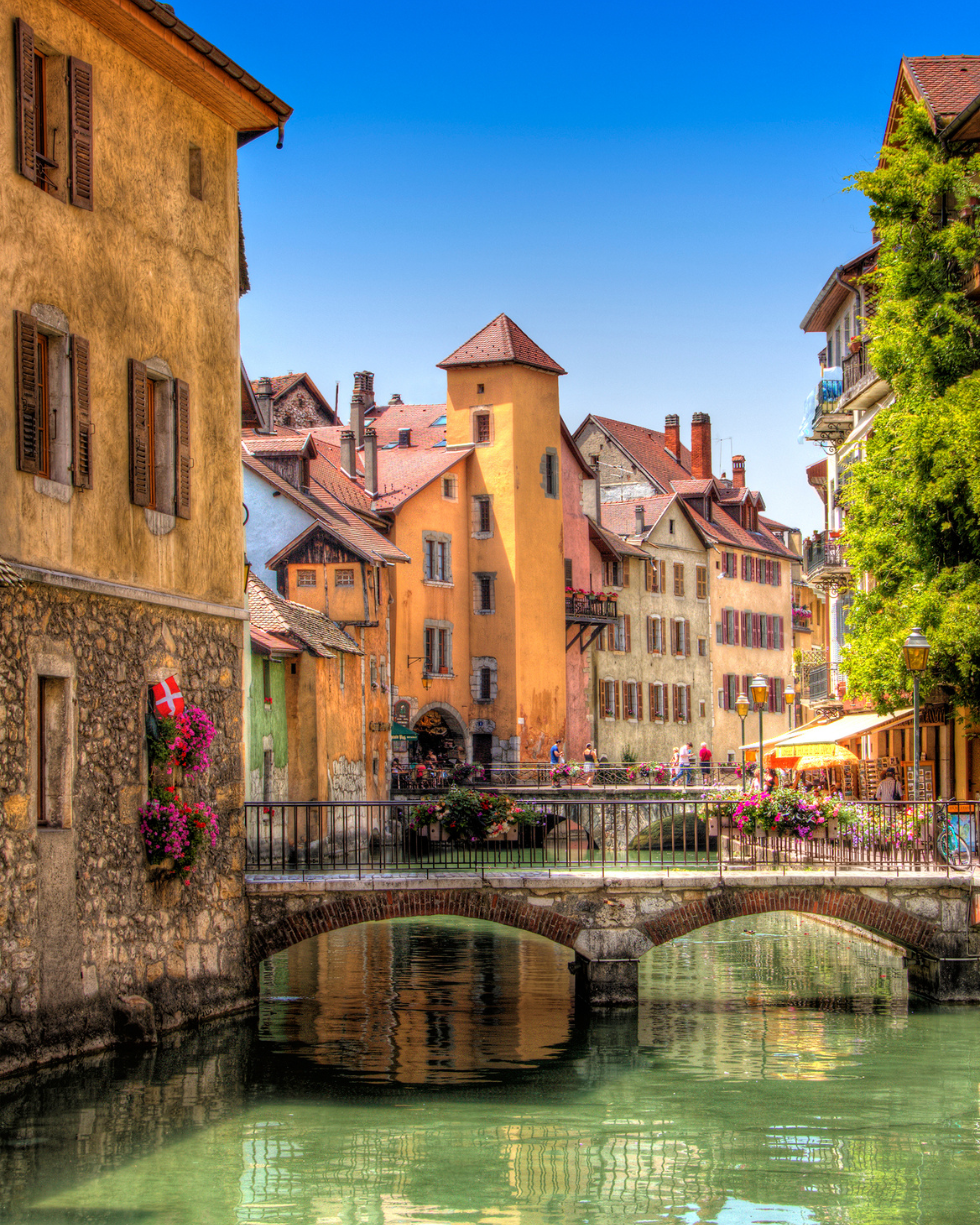 Conciergerie-restauration-Frederic-Fouquet-le-menu-mobile Service Conciergerie - Food Tour pour les Clients de LLA Selections Annecy