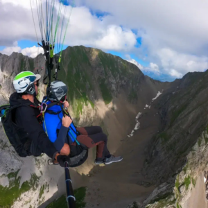 Vol en Parapente à La Clusaz avec LLA Selections
